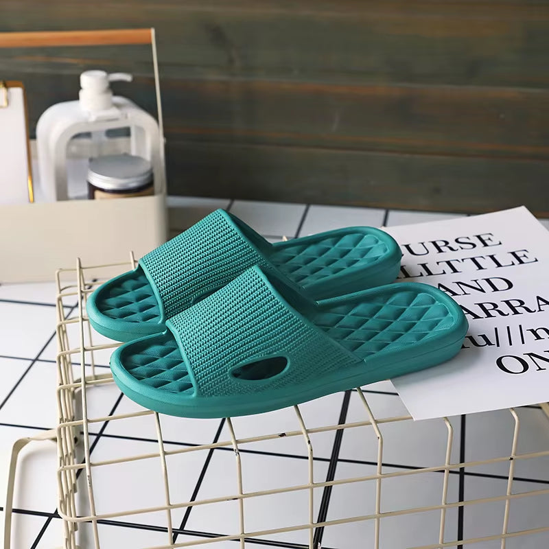 Men Indoor Home Slippers Summer Non-Slip Flip Flops Bath Slippers Couple Family Flat Shoes Hotel Sandal Slides